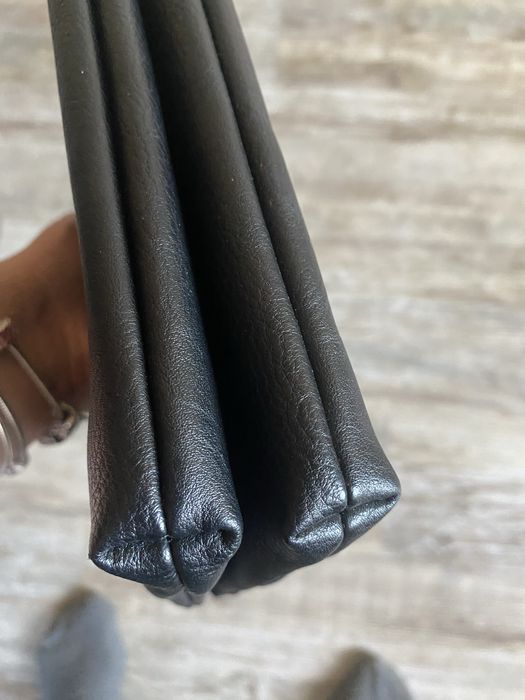 Оригинална чанта Guess