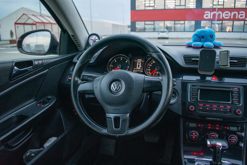 Vand Passat B6 2.0 BMR DSG in stare perfecta.