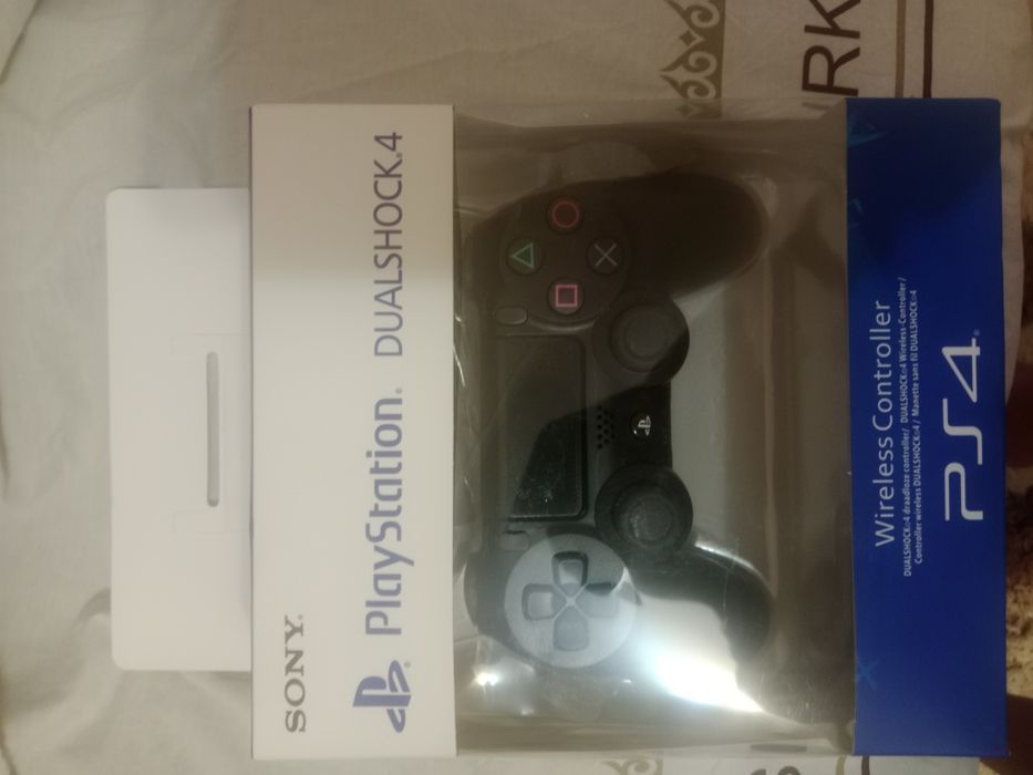 Продам пульт для  пс4,новый