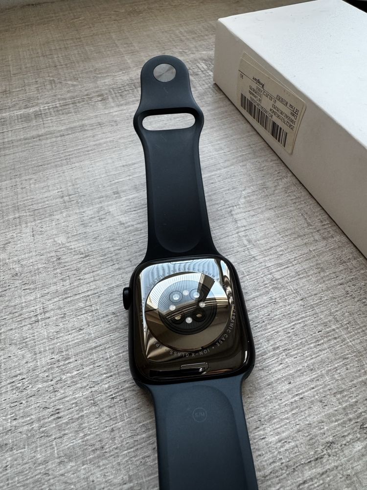 Apple Watch Series 7 (45mm + Cellular) — топ състояние