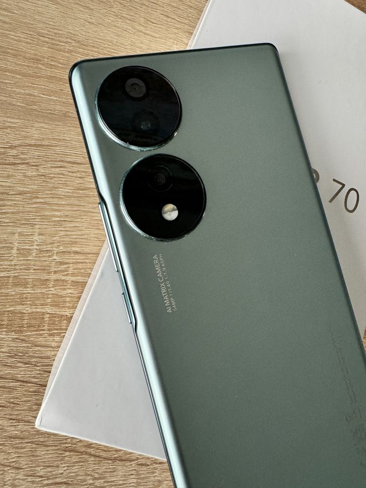 Продам Honor 70