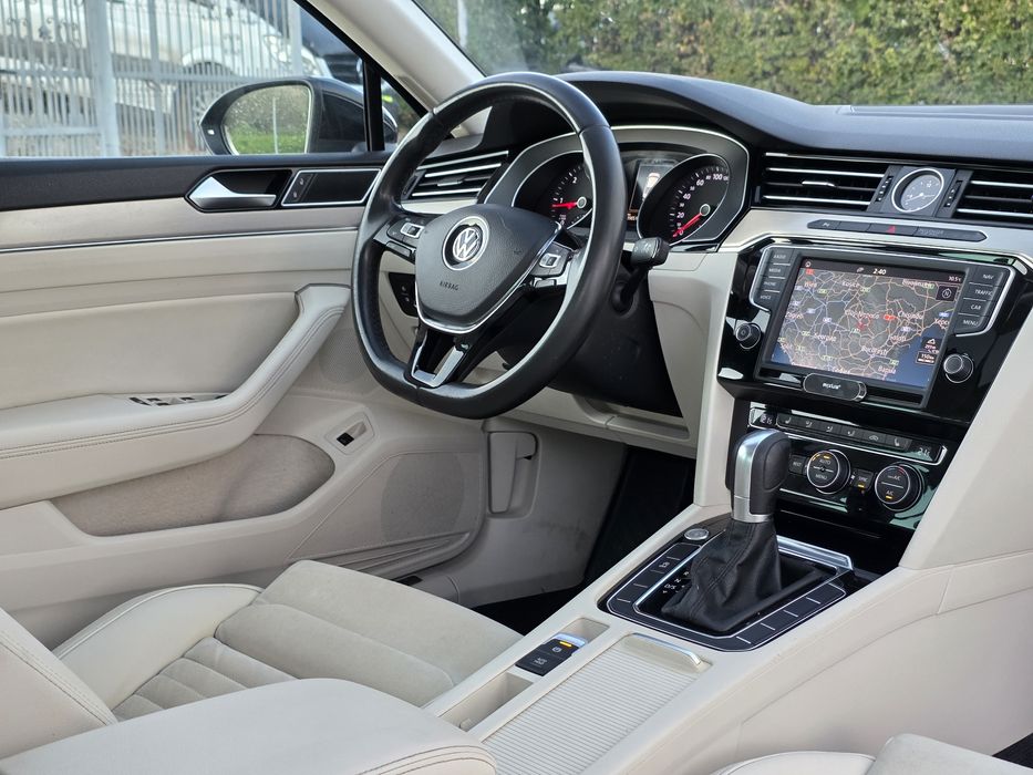 Volkswagen Passat / EURO 6 / Trapa / Led / CarPlay / Acc / DSG