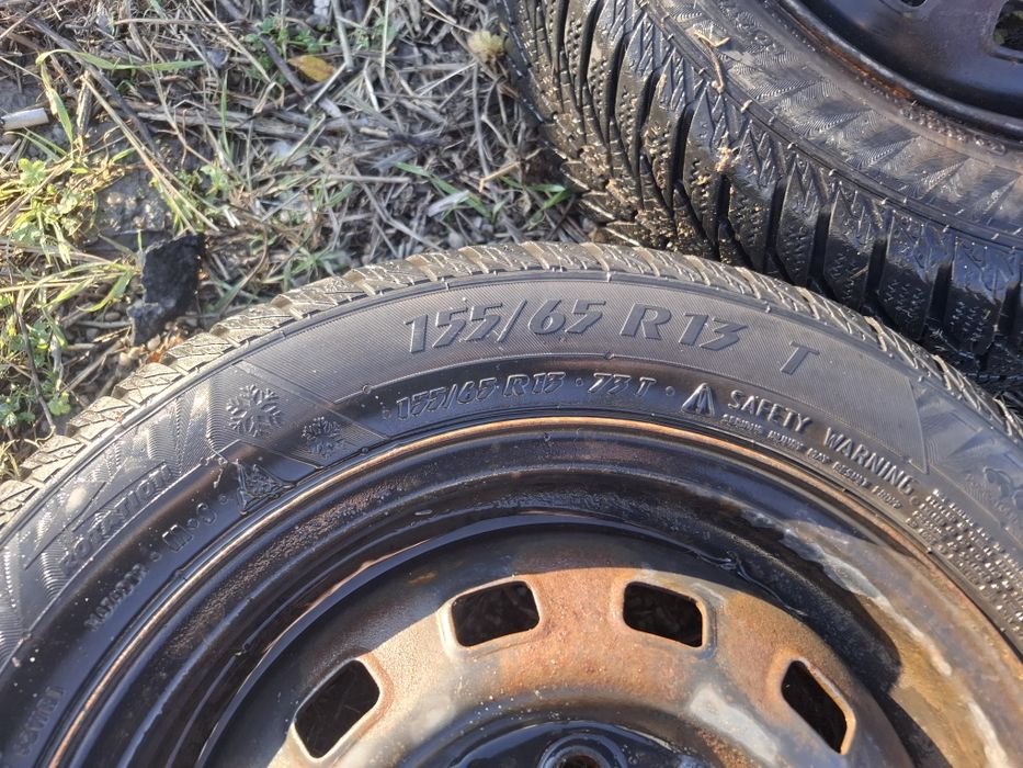 Jante tabla cu cauciucuri de iarna 155/65/13