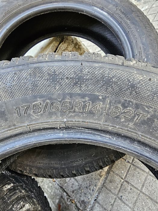Зимни гуми 4бр. LASSA 175/65R14 82T