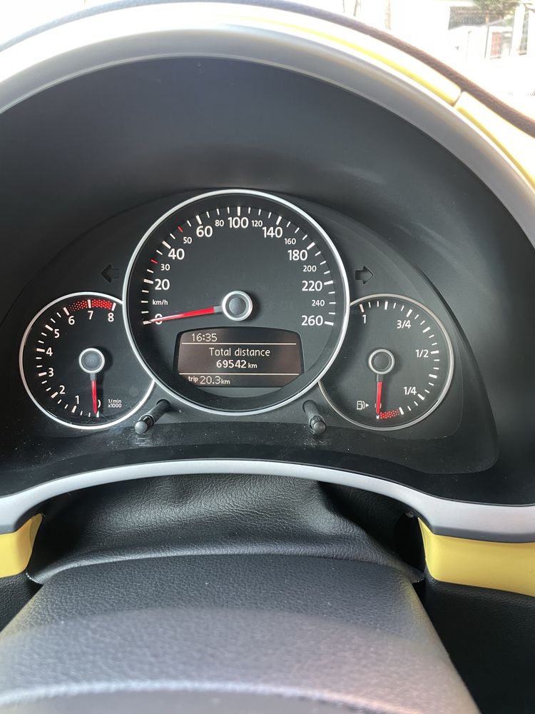 Volkswagen Beetle 2012, 1.2 TFSI, 69500 km