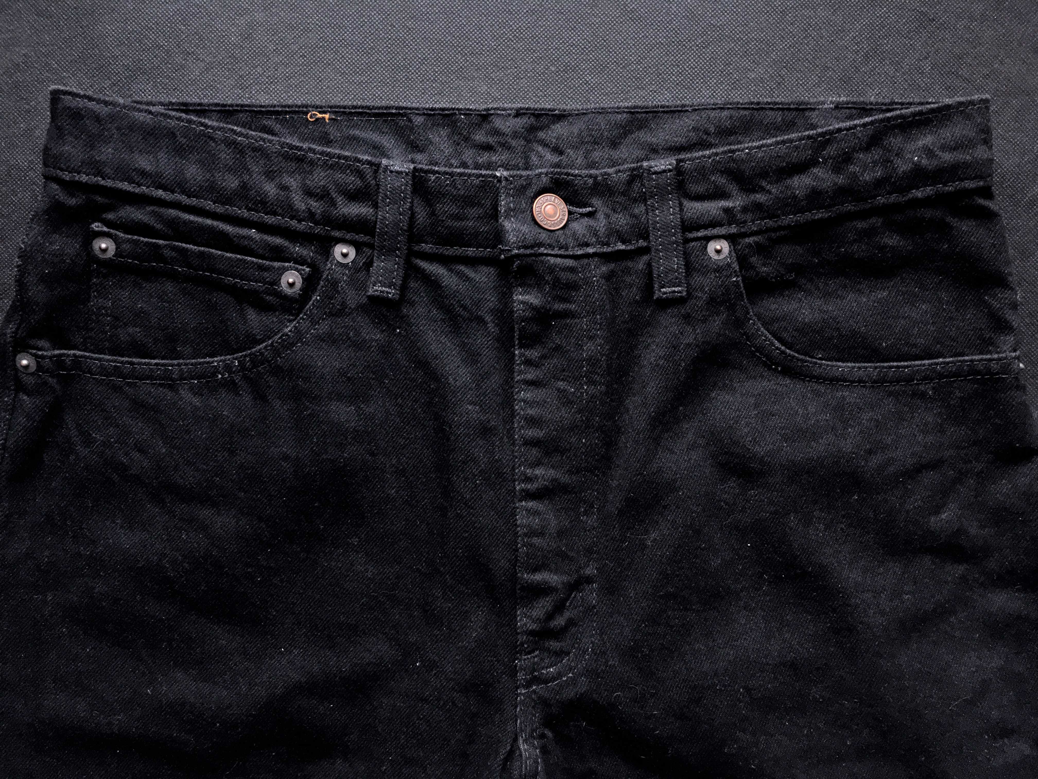 VINTAGE 1992 Made in Canada LEVI'S® 550™XX Tapered Cut Jeans — W33 L36