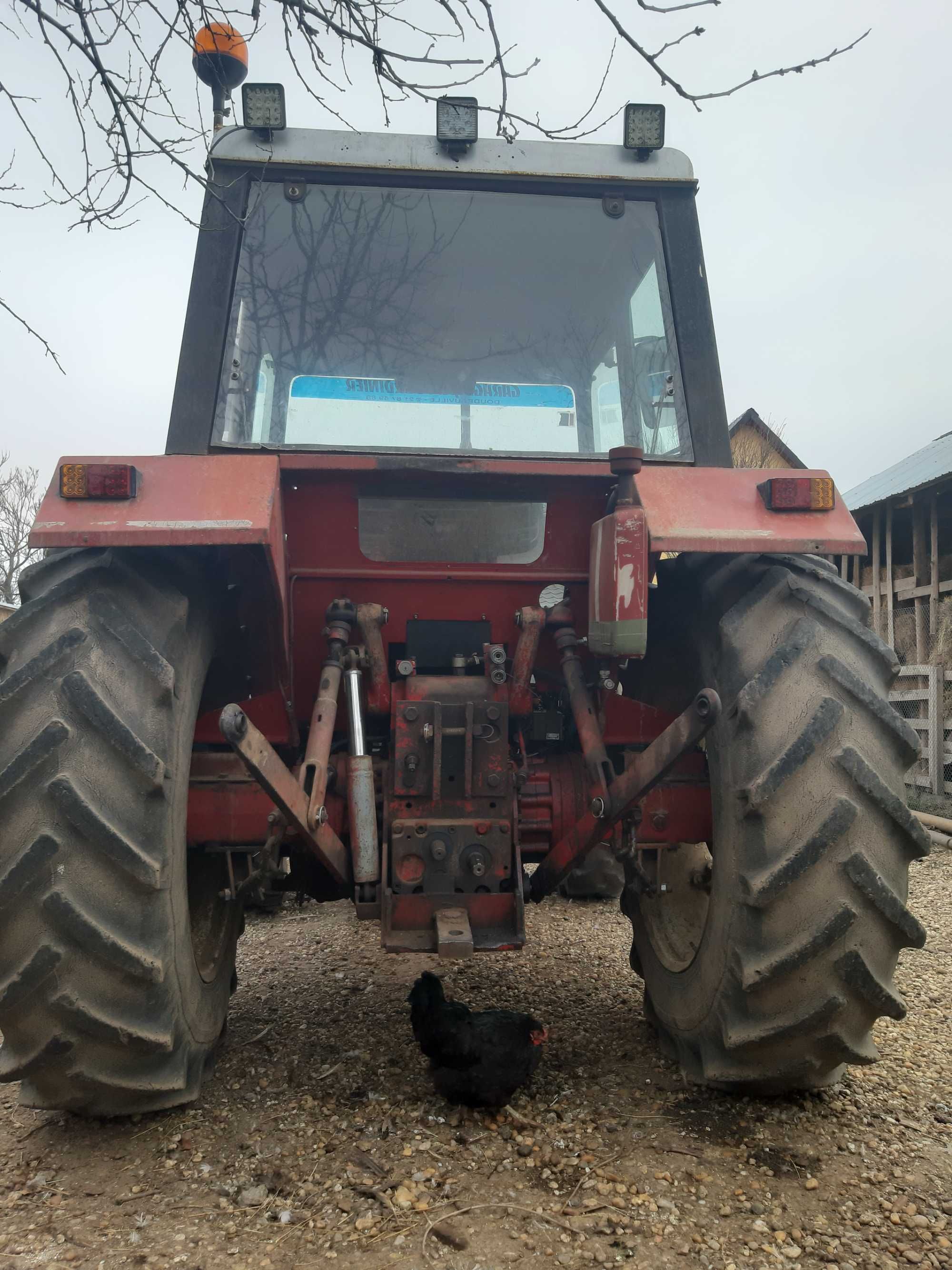 Tractor IH 845 4x4+U 650 cu utilaje