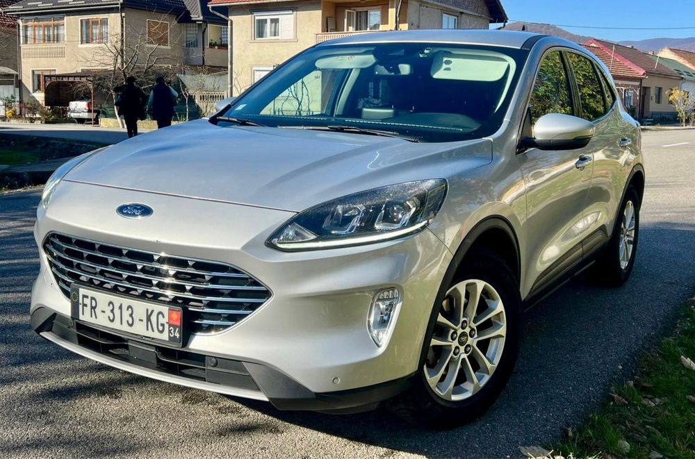 OCAZIE !!!  Ford kuga 2020 hybrid