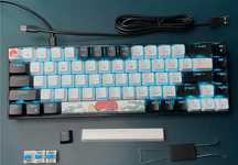 Tastatura  mecanica cu switch-uri albastre wirelless
