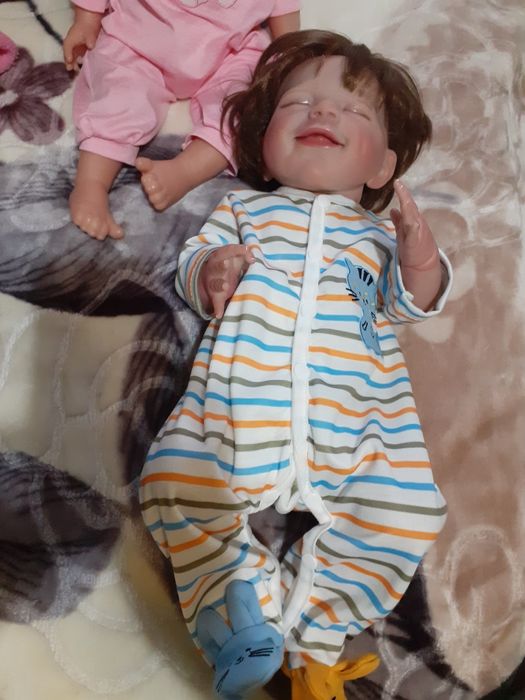 Papusi Reborn ca noi au peste 50 cm