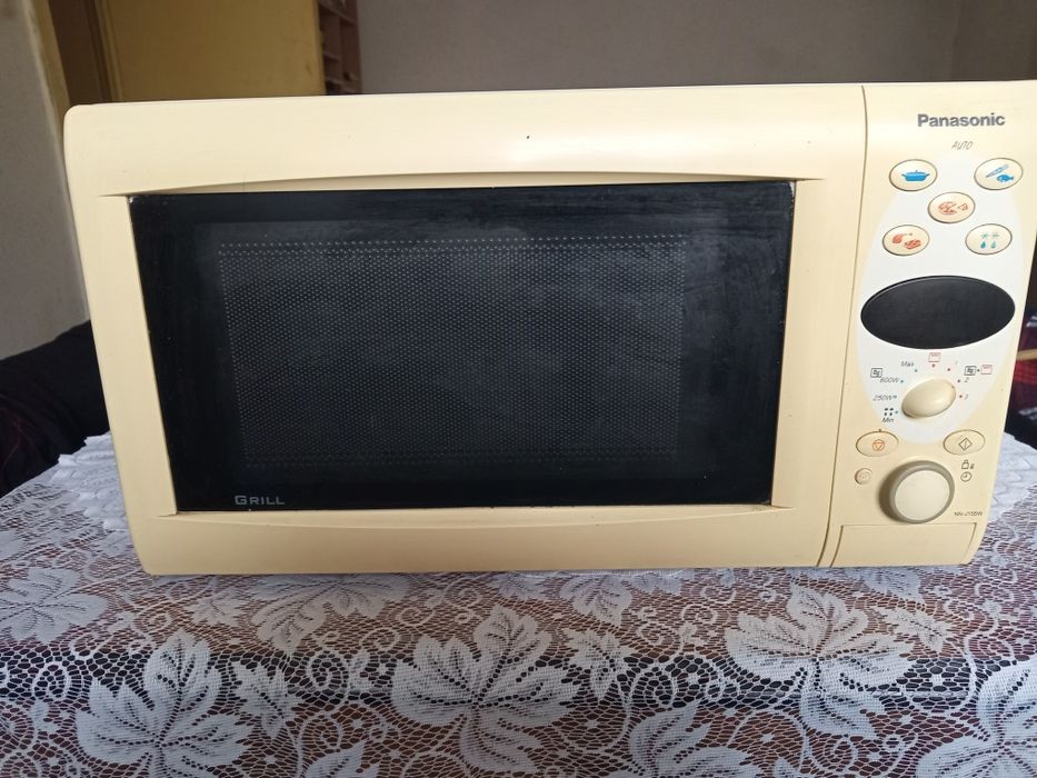 Cuptor cu microunde Panasonic