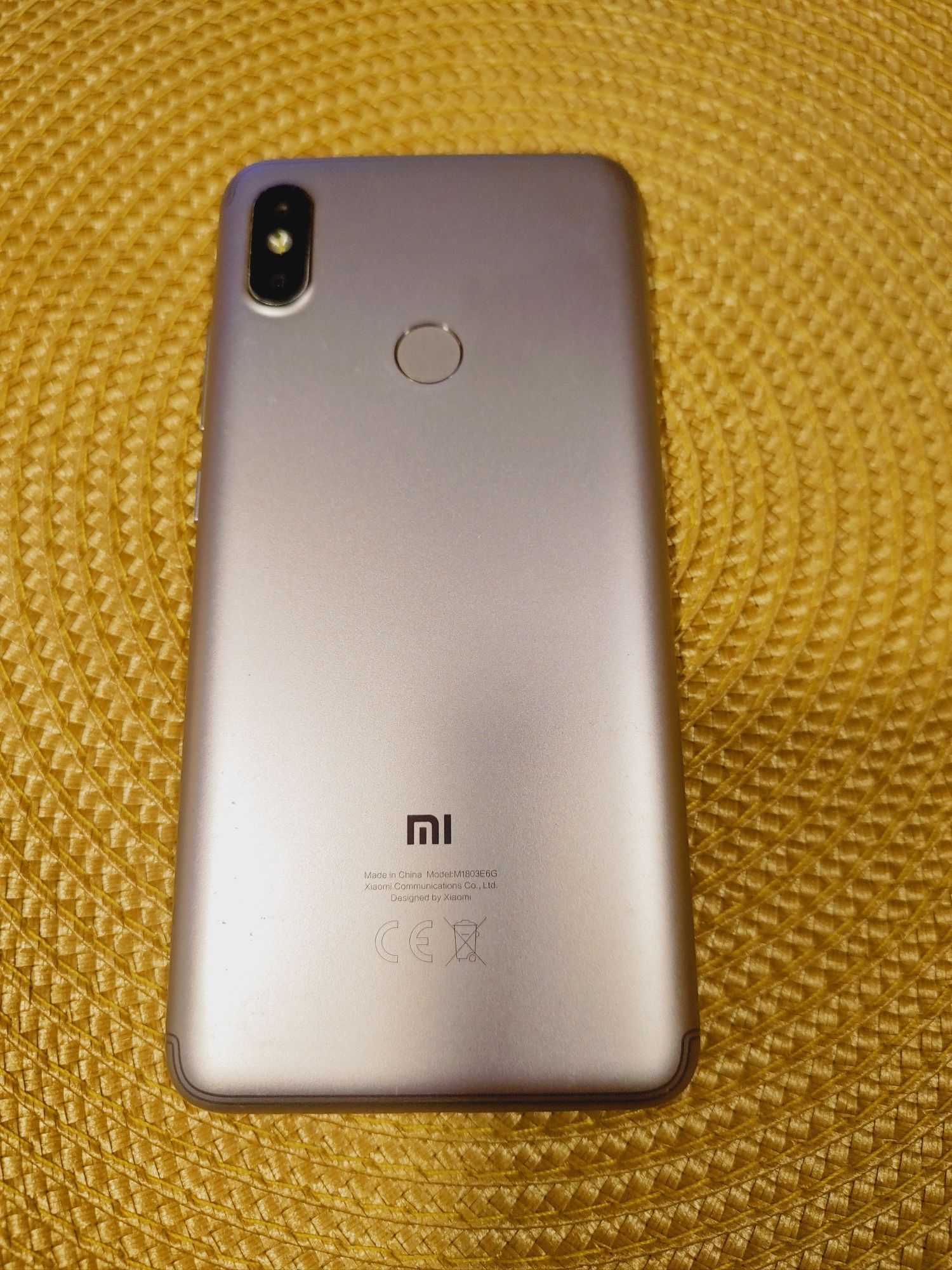 Телефон Xiaomi Redmi s2