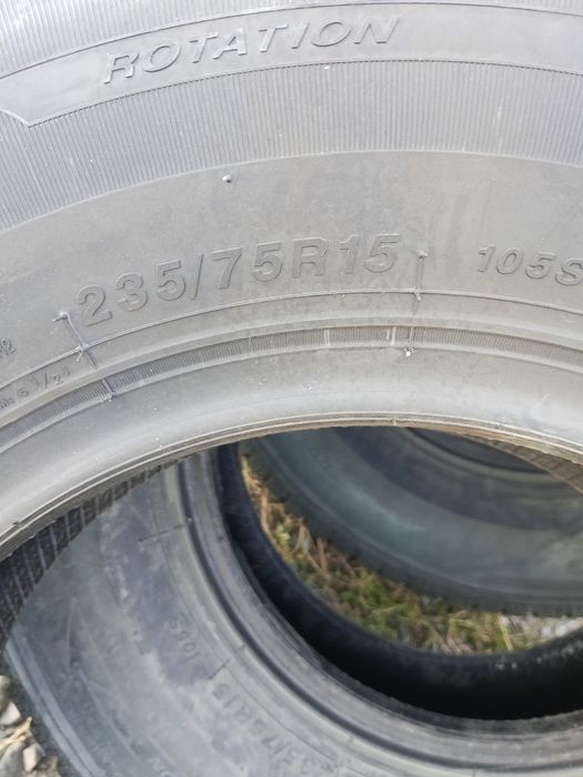 Продам зимние шипованные шины