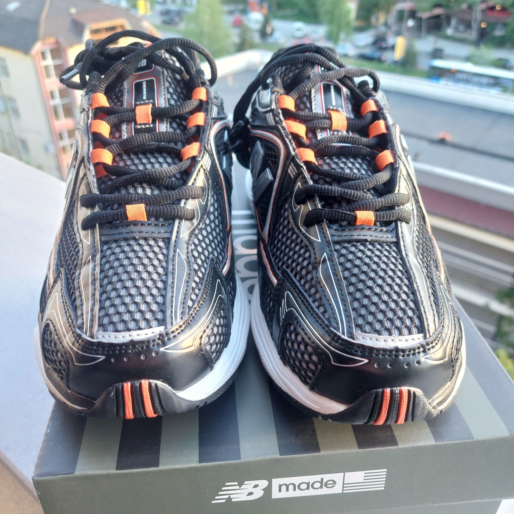 New Balance 1064 Black Silver Orange