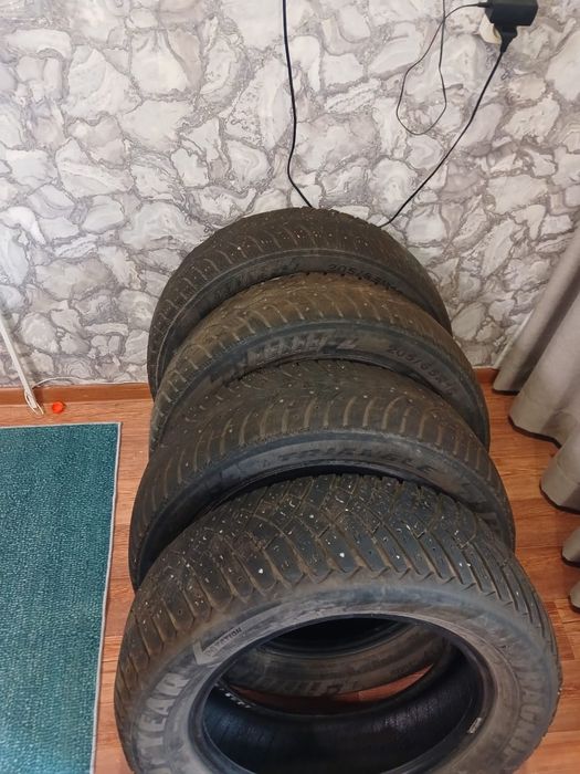 Продам шины зима