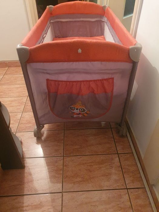 Pătuț bebe pliabil