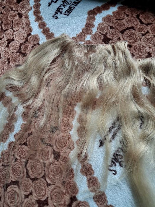 Екстеишъни от естествена коса