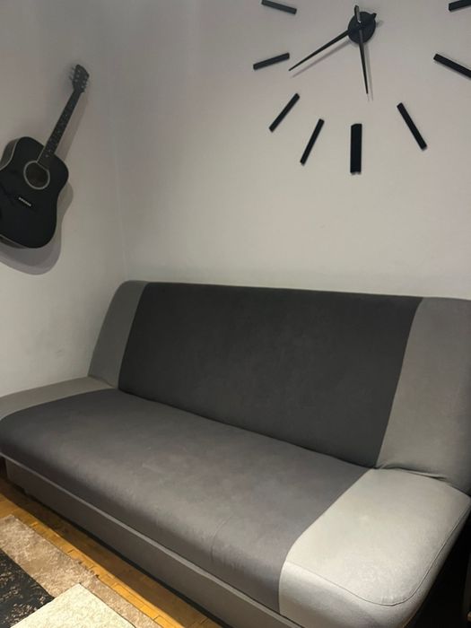 Vând canapea extensibila