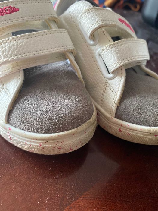 Adidasi primigi fete marimea 24