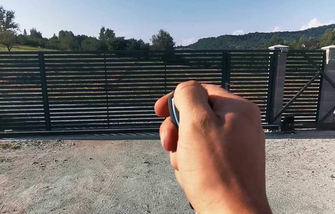 Automatizare poarta batanta culisanta sina Motorline montaj Sighet