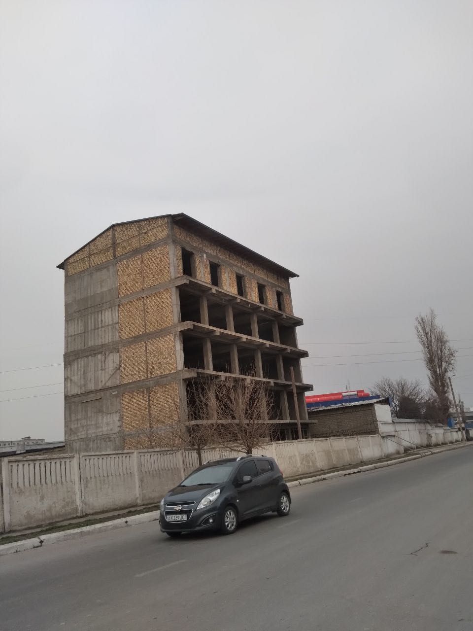 Продается коммерческое помещение 2100 кв 5 этажный + подваль