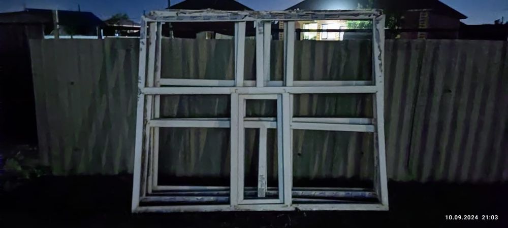 Продаю б/у пластиковых окны