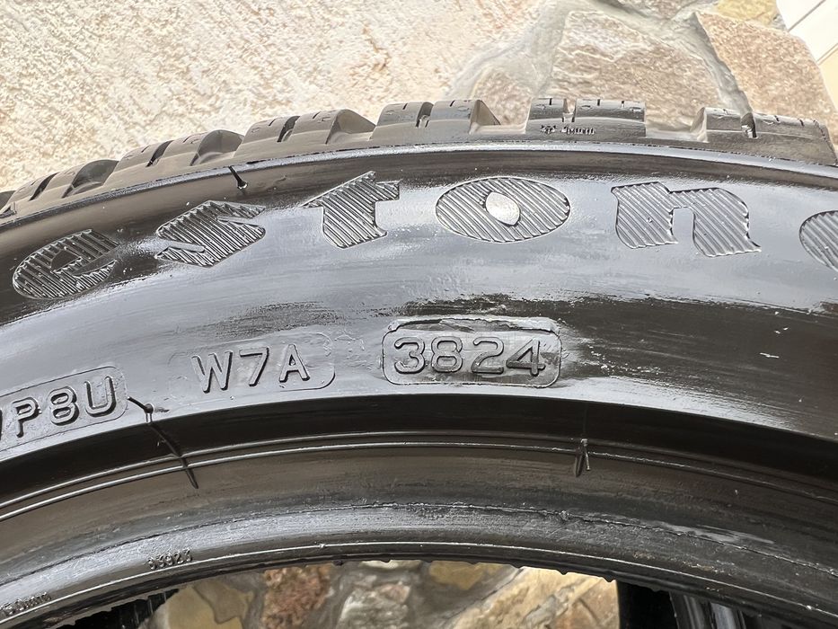 245/45 R18 зимни ДОТ : 3824