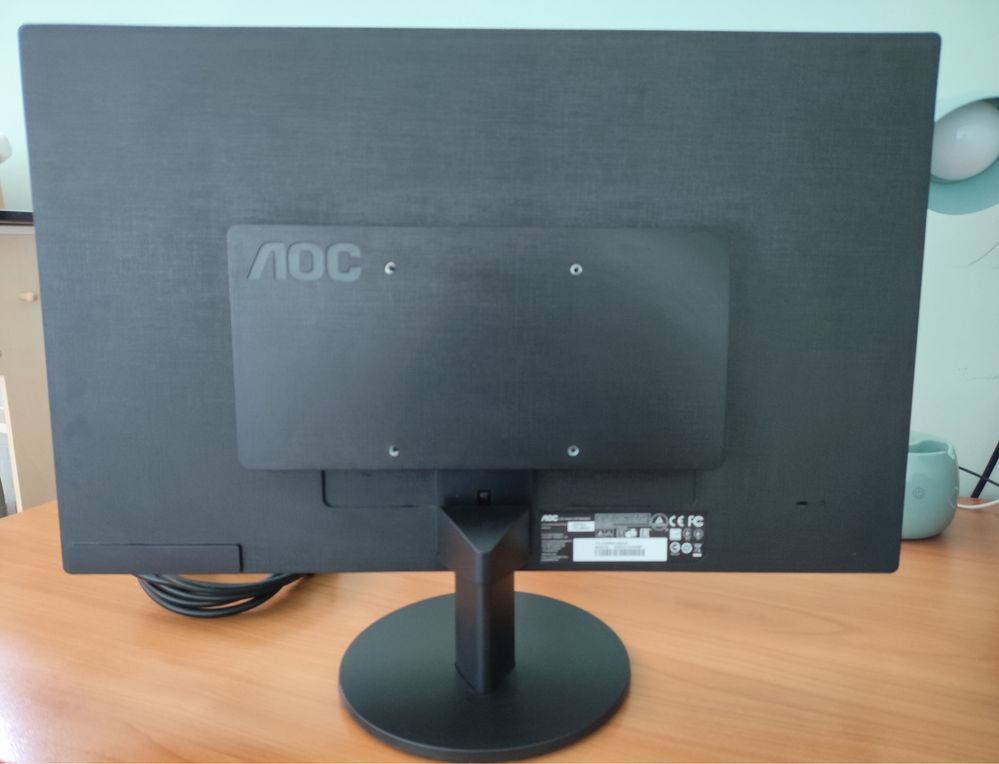 AOC E2270Swn - десктоп монитор
