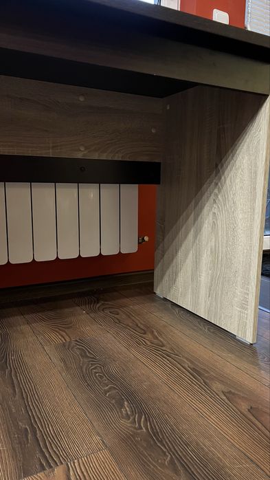 Дървено Кафяво Бюро 120х60см