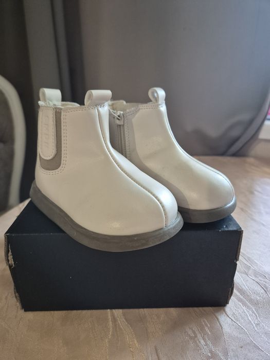 Обувки за момиче