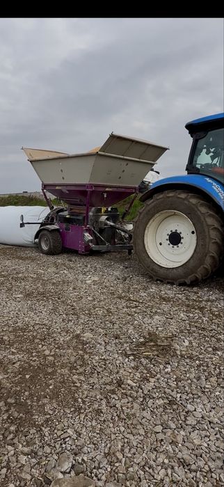 Prestari servicii agricole cu combina
