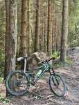 Bicicleta mtb full suspension carbon 27.5 dh cube
