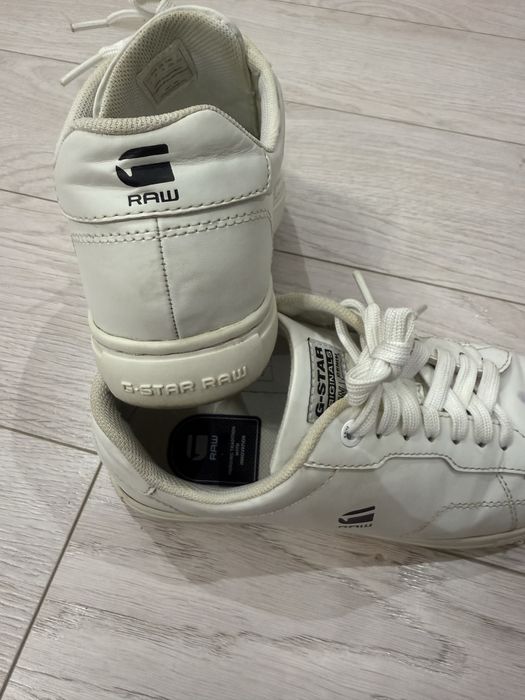 Дамски кожени обувки RAW