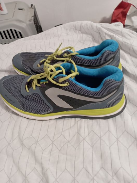 Adidași Nr 45 usori