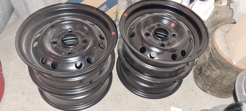 175 70 R13 balon va diska YENGI