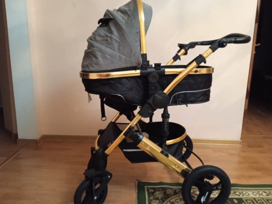 Коляска состояние хорошее!