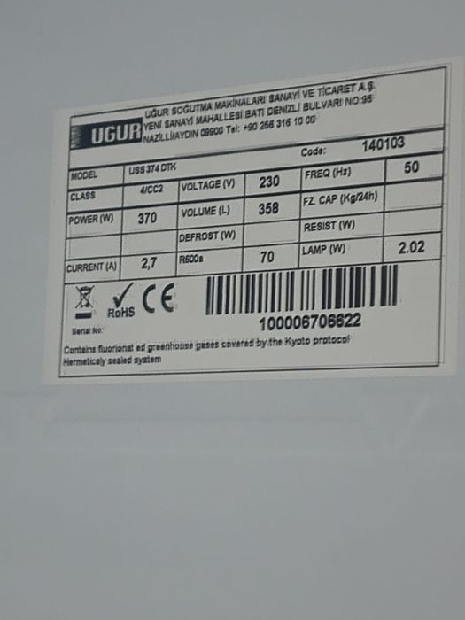 Vând rafturi, vitrine, raft pâine, raft legume fructe