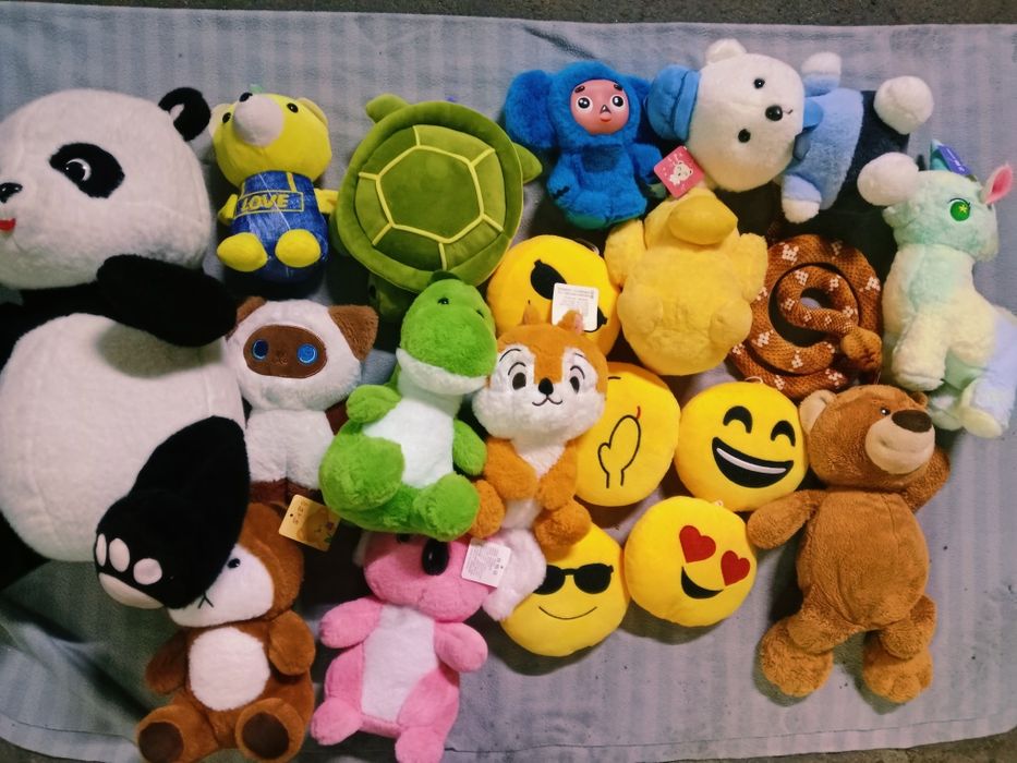 Продам набор мягких игрушек
