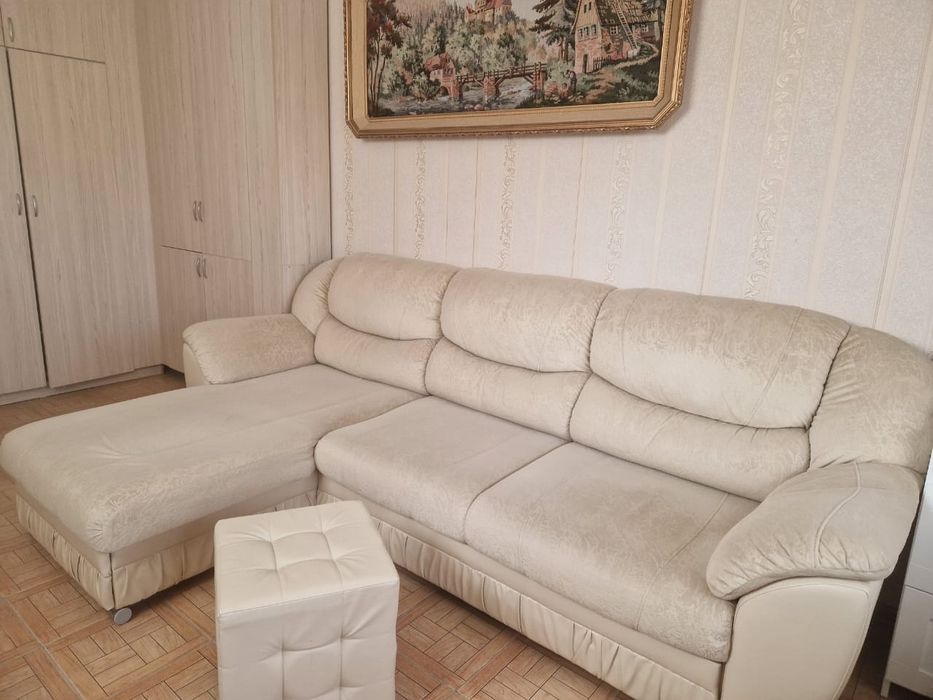 Диван большой б/у