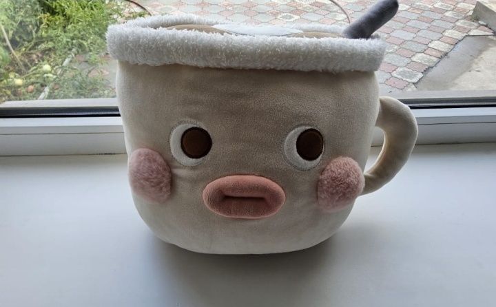 Подушка с изображением чашечку кофе