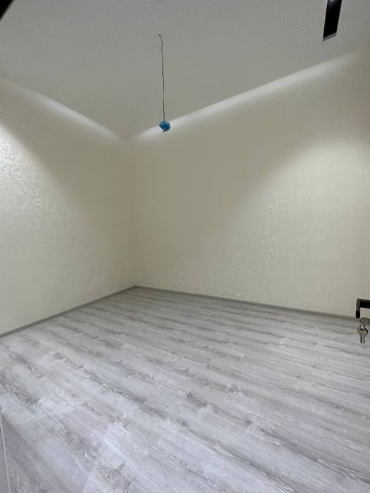 Срочна 4 хонали 2,5 сотихга курилган таййор янги уй сотилади.