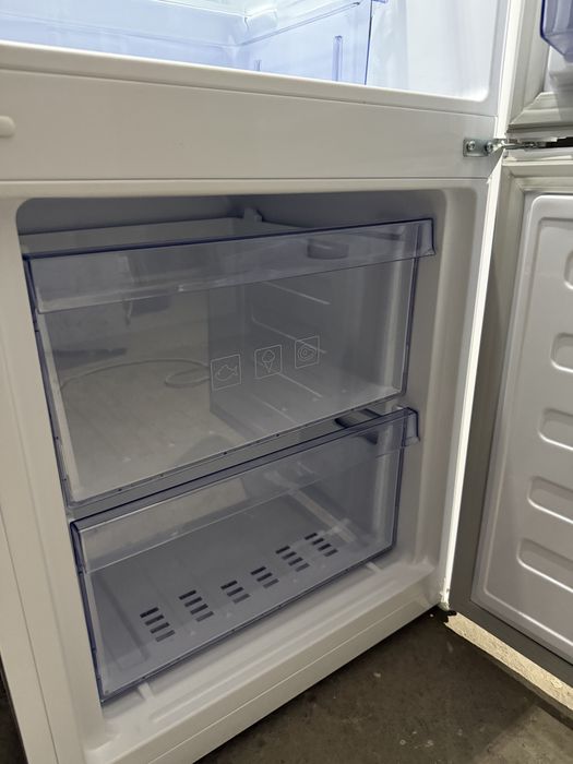 Продется холодильник Beko 250л/158см как новый ! Гарантия 6 мес.