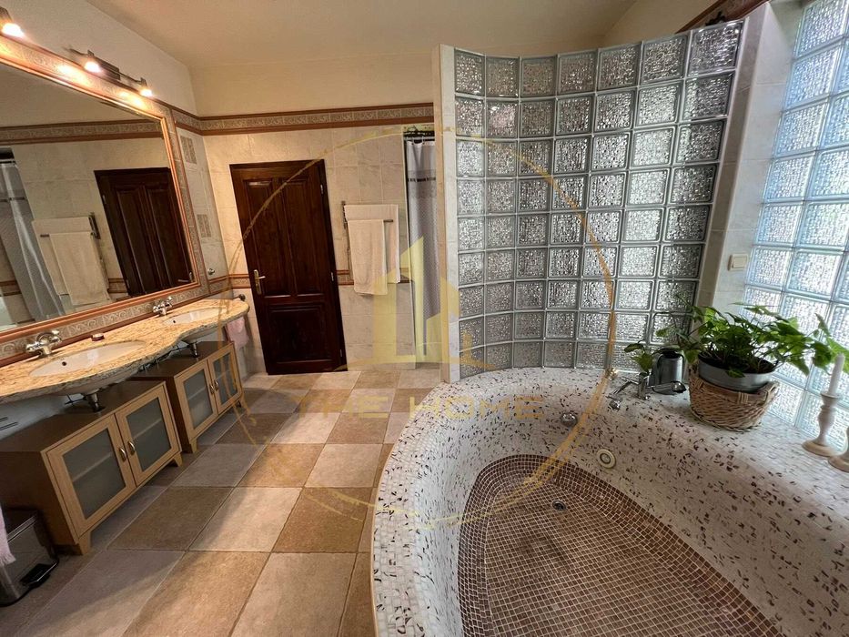 Луксозна Самостоятелна Къща