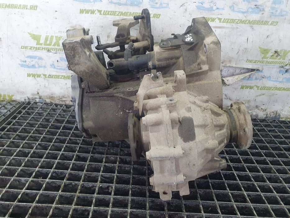 Cutie viteze manuala 5 trepte KJF 2.0 tdi Volkswagen VW Passat CC 1 [