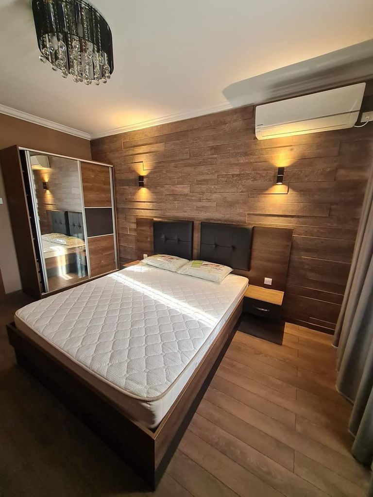 Продава се Тристаен апартамент в Сливен, Център - 90 кв.м за 1589 €/кв.м - Снимка #9