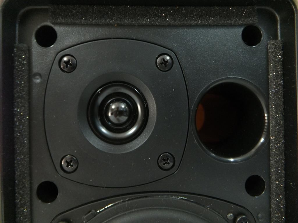 Onkyo D-T25. Boxe raft superbe. Sunet mare by Onkyo. Preț fix !