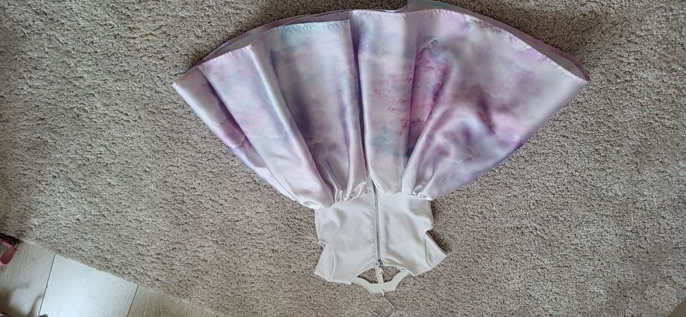 Прекрасни детски роклички HM