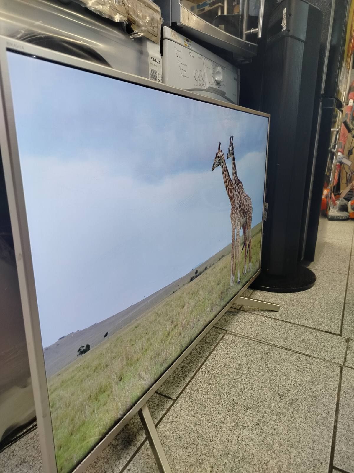 Смарт Телевизор Sony Bravia 43" / HDR 4K X-Reality Pro