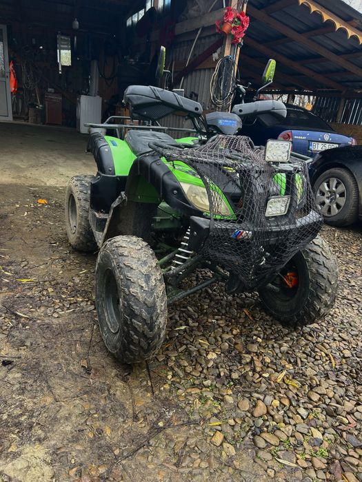 Vând atv 200cc .