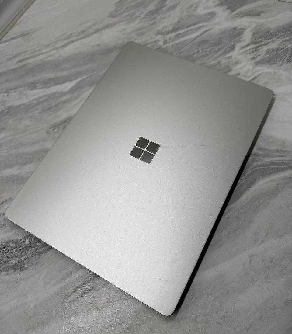 Microsoft Surface Laptop 4 13.5 IPS 2K Сенсор Core i7-1185G7 /16/256GB